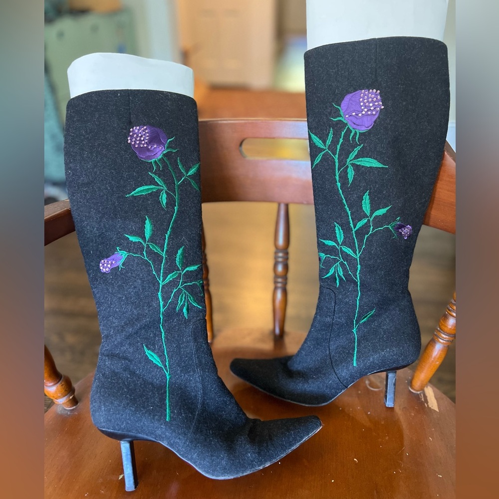 Max Mara Italian Embroidered Wool Stiletto Boots – Size 36 (US 6) –Made in Italy